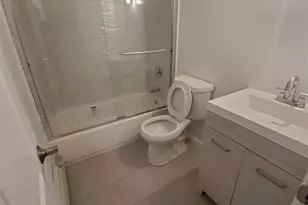 81-18 138th St, Jamaica, NY 11435 - Photo 16