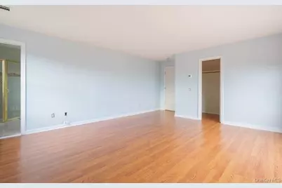 300 S Snedecor Avenue, Bayport, NY 11705 - Photo 22