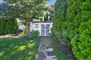 70 S 5th St, Bethpage, NY 11714 - Photo 8