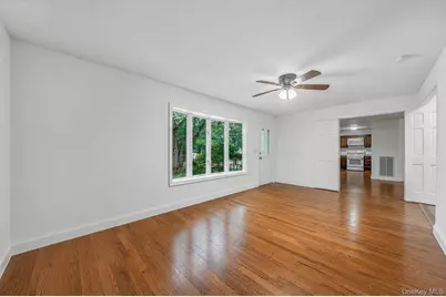 8 Swezey Lane, Middle Island, NY 11953 - Photo 12