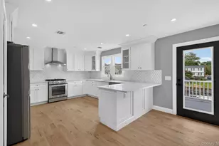 851 W Bay Dr, West Islip, NY 11795 - Photo 10
