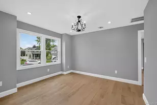 851 W Bay Dr, West Islip, NY 11795 - Photo 8