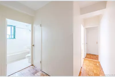 1562 Unionport Road #3F, Bronx, NY 10462 - Photo 10