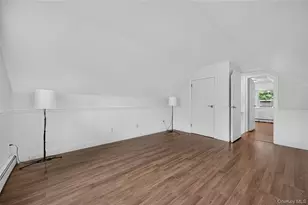 135 N Wantagh Ave, Levittown, NY 11756 - Photo 16