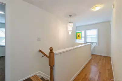 11 Deauville Parkway, Lindenhurst, NY 11757 - Photo 4