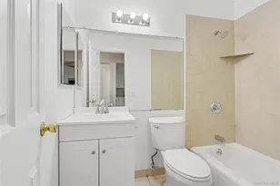42 Coachlight Square, Montrose, NY 10548 - Photo 16