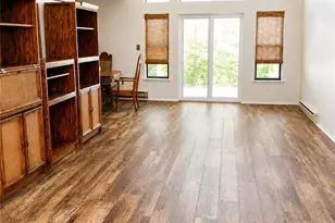 506 Alden Ct N, Saint James, NY 11780 - Photo 2
