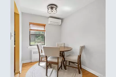 196-29 69th Ave #1st Fl, Fresh Meadows, NY 11365 - Photo 4