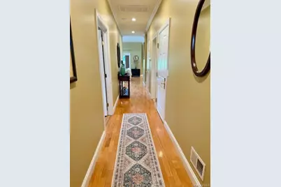 129 Maya Circle, Central Islip, NY 11722 - Photo 4
