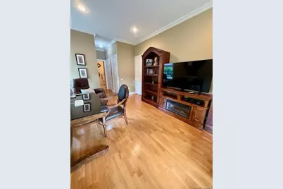 129 Maya Circle, Central Islip, NY 11722 - Photo 14