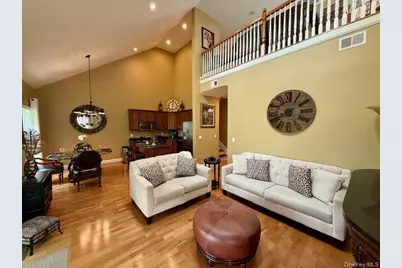 129 Maya Circle, Central Islip, NY 11722 - Photo 6