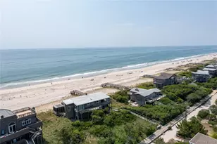 27 Dune Walk, Patchogue, NY 11772 - Photo 4