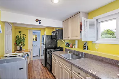 10 Primrose Avenue, Hicksville, NY 11801 - Photo 22
