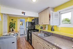 10 Primrose Ave, Hicksville, NY 11801 - Photo 22