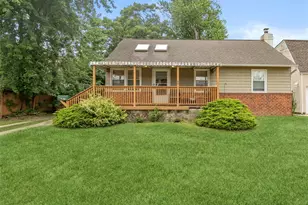 30 Anderson Ave, North Babylon, NY 11703 - Photo 16