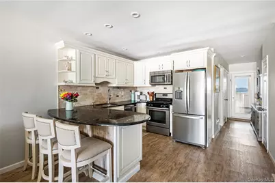 585 Dune #A18, Westhampton, NY 11977 - Photo 6
