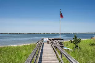 585 Dune, Westhampton, NY 11977 - Photo 16