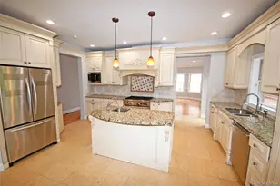 91 Baker Hill Rd, Great Neck, NY 11023 - Photo 12
