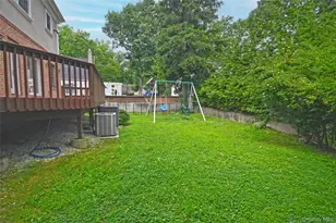 91 Baker Hill Rd, Great Neck, NY 11023 - Photo 26