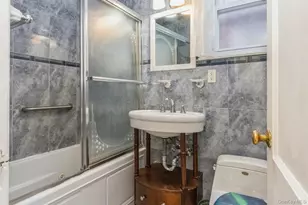 4121 Grace Ave, Bronx, NY 10466 - Photo 12
