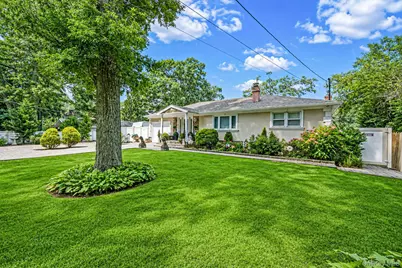 5 Overlook Drive, Mastic, NY 11950 - Photo 2