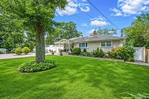 5 Overlook Dr, Mastic, NY 11950 - Photo 2