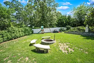 5 Overlook Dr, Mastic, NY 11950 - Photo 26