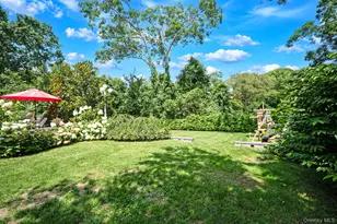 5 Overlook Dr, Mastic, NY 11950 - Photo 22