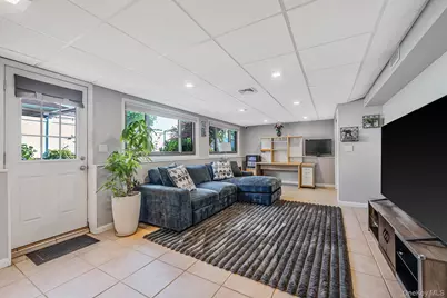 1 Rutgers Street, Smithtown, NY 11787 - Photo 20