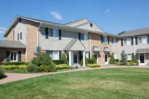 72 Orion Walk, Holbrook, NY 11741 - Photo 2