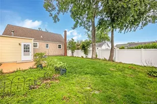 413 S 8th St, Lindenhurst, NY 11757 - Photo 6