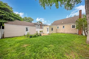 413 S 8th St, Lindenhurst, NY 11757 - Photo 8