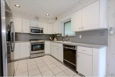 718 Arbuckle Avenue, Woodmere, NY 11598 - Photo 10