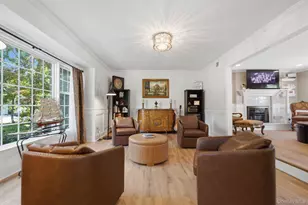 4 Saybrook Ct, Port Jefferson Station, NY 11776 - Photo 12