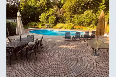 4 Saybrook Court, Port Jefferson Station, NY 11776 - Photo 2