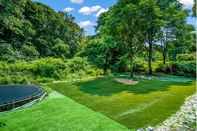 6 Fox Hunt Court, Huntington, NY 11743 - Photo 40