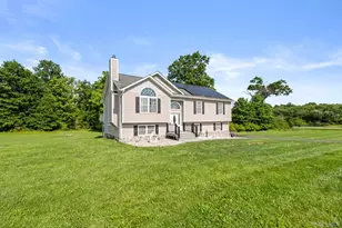 573 Du Bois Rd, Wallkill, NY 12589 - Photo 2