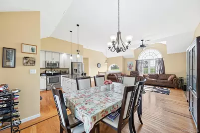573 Dubois Road, Wallkill, NY 12589 - Photo 8