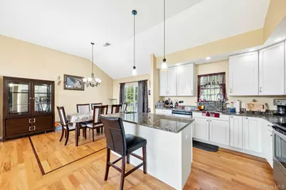 573 Dubois Road, Wallkill, NY 12589 - Photo 12