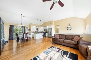 573 Du Bois Rd, Wallkill, NY 12589 - Photo 6