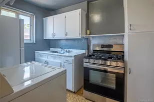 226-06 Manor Rd, Queens Village, NY 11427 - Photo 10