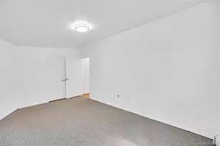 140-14 Charles Ln, Springfield Gardens, NY 11413 - Photo 16