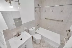 140-14 Charles Ln, Springfield Gardens, NY 11413 - Photo 22