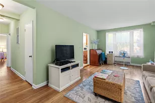 2 Overlook Rd, White Plains, NY 10605 - Photo 2