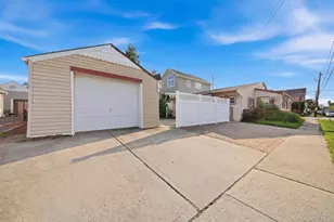 162 Baisley Ave, East Rockaway, NY 11518 - Photo 14