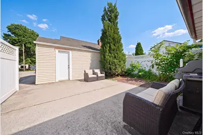 162 Baisley Avenue, East Rockaway, NY 11518 - Photo 16