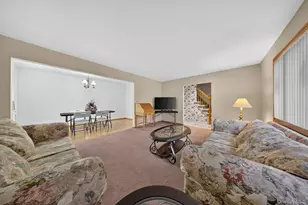 1769 West End Ave, New Hyde Park, NY 11040 - Photo 4