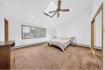 1769 W End Avenue, New Hyde Park, NY 11040 - Photo 8
