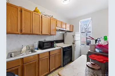 99 E 31st Street, Brooklyn, NY 11226 - Photo 8