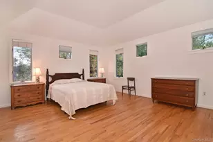 42 Ravensdale Rd, Hastings on Hudson, NY 10706 - Photo 16